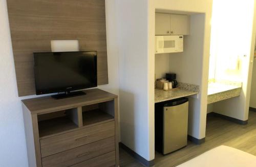 Centennial Hotel | GreenTree Inn Denver Tech Center