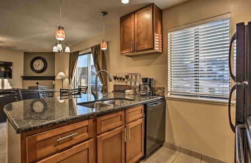 Englewood Condo | Greenwood Village Condo w/Pool Access!