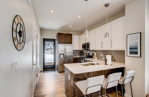 Georgetown Condo | Griffith Mountain Manor /Lakefront Townhouse