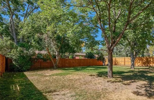 North Alameda House | Group Getaway in Denver- 5 Bedrooms - Bright & Spacious