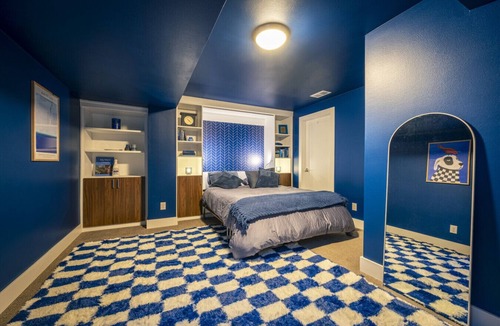 Sloan Lake Apartment | Group Luxury: Heated Pool, Rooftop Spa, Indoor & Outdoor Fire Pits