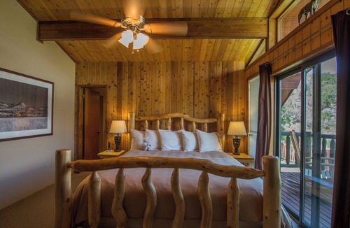 De Beque Cabin | Guest House at The High Lonesome Ranch
