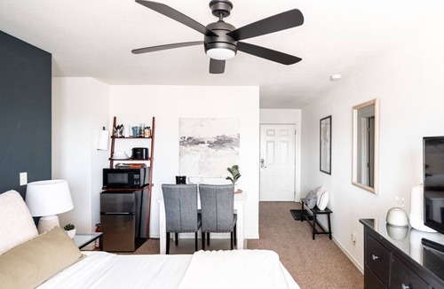 Greenwood Village Apartment | Gym | Micro-Unit for 2 | DTC/Boston Commons