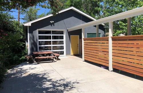 Barths House | Gym, theater, hot-tub and 2 kitchens.