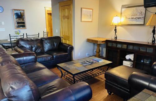 Estes Park Apartment | Hallett Peak 101 Condo