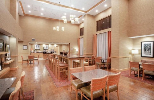 Lone Tree Hotel | Hampton Inn and Suites Denver/South-RidgeGate