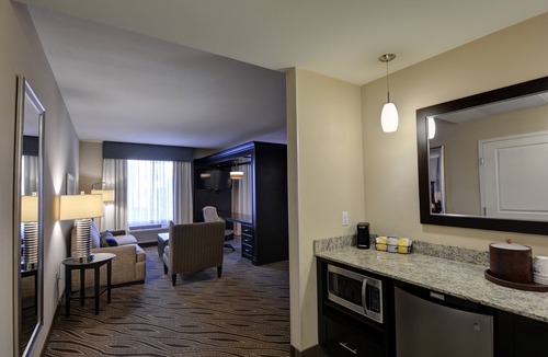 Gateway Hotel | Hampton Inn & Suites- Denver/Airport-Gateway Park