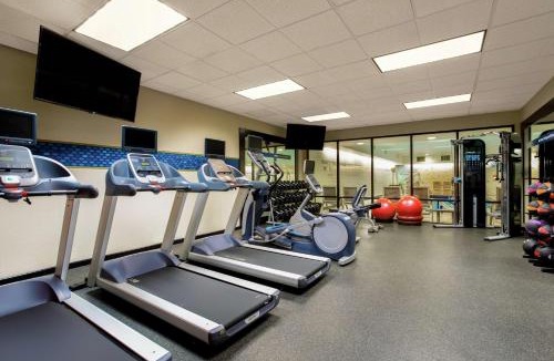 Uptown Hotel | Hampton Inn & Suites Denver-Downtown