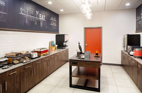 Parker Hotel | Hampton Inn & Suites Parker