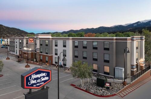 Salida Hotel | Hampton Inn & Suites Salida, CO
