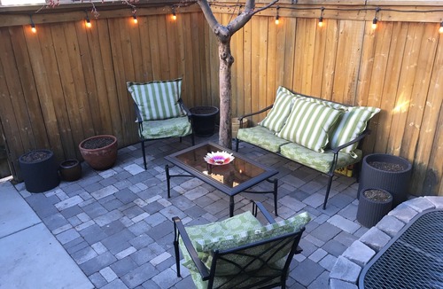 Jefferson Park House | Happening Jefferson Park Retreat