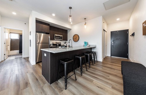 Mountain Shadows Apartment | Happy House Neighboring Nature charming Colorado Springs with AC, WiFi
