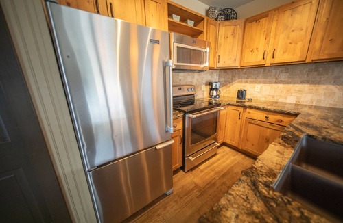 River Run Condo | Heart of River Run- Hot Tub/Pool access