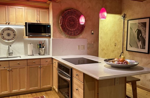 Vail Condo | Heart of Vail Village!European Elegance,Walk to Gondola,Free Ski Locker & HotTub