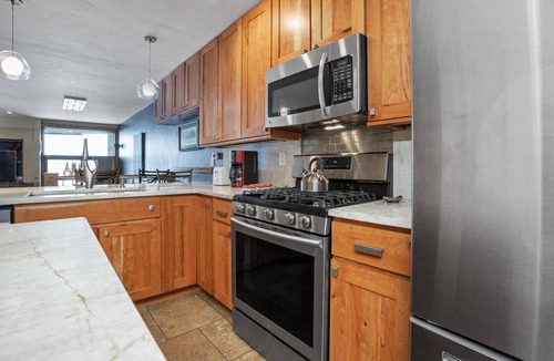 Steamboat Springs Condo | Heated Pool & Hot Tub! Walk to Slopes - Ground Level Unit w/W/D