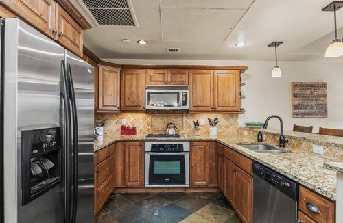 Steamboat Springs Condo | Heated Pools & Hot Tubs! Winter Ski Shuttle, Large Deck, Private Washer/Dryer