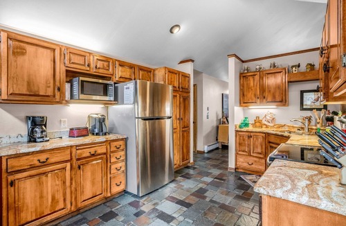 Carriage Hills Cabin | Heavenly Pines - Ev #3361 5 Bedroom Home by RedAwning