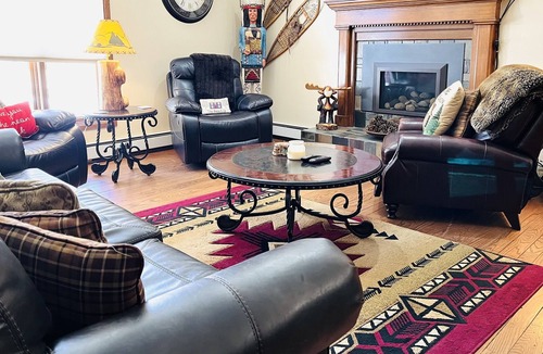 Carriage Hills House | Heavenly Pines - Gorgeous Custom Cabin Home - Private Hot Tub -- 20-NCD0035