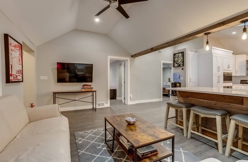 Golden House | Hidden Gem * 3 Beds Near Golden