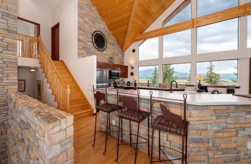 Tabernash House | Hidden River Ranch private hot tub, rustic private location