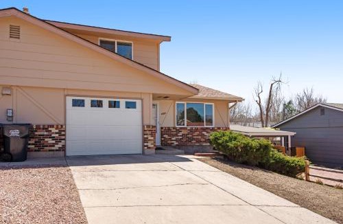 Northeast Colorado Springs House | High Chaparral