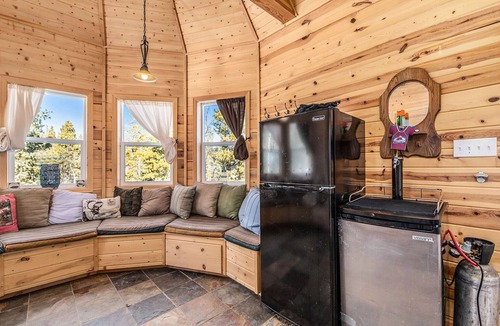 Valley of the Sun Cabin | High Country Mtn Chalet 20 Acres Pet Friendly
