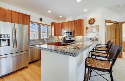 The Highlands House | Highland Greens 66 townhouse