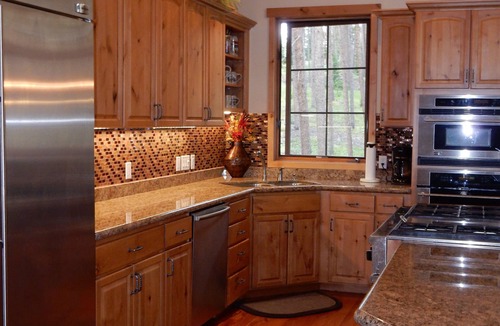 Fairways House | Highland Heaven, Free Shuttle/Parking, Hot Tub, 4 Private BR W/4 Private Baths.