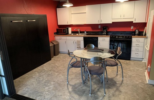 Highland Condo | Highland Snug - Down