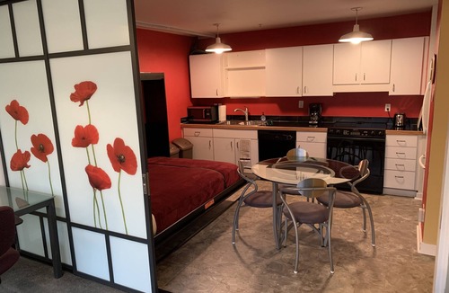 Highland Condo | Highland Snug - Down
