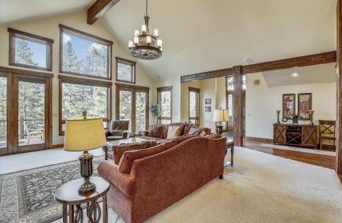 The Highlands House | Highlands Getaway home