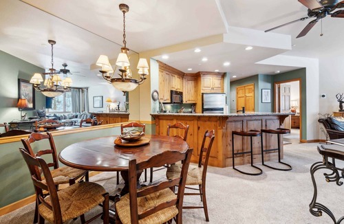 Highlands Townhomes Condo | Highlands Lodge 106 - 3 Bedroom Residence