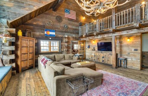 Winter Park Highlands House | Hike and Ski in the Rockies Retreat in Tabernash