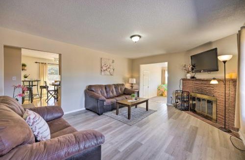 Woodland Park House | Hike, Bike and Fish Gem with Hot Tub in Woodland Park