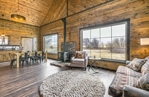 Del Norte Cabin | Hike, Hunt & Unwind: Mtn-View Cabin in Del Norte!