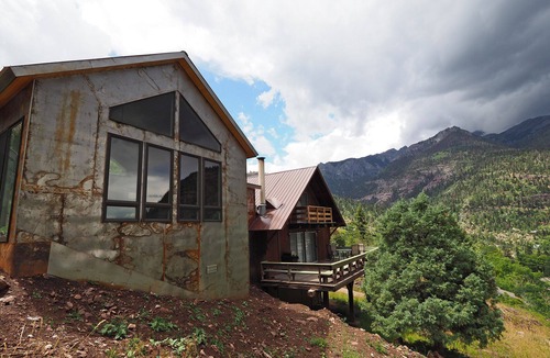 Ouray House | Hillside Haven: Extended-Stay Cabin with Stunning Ouray Views