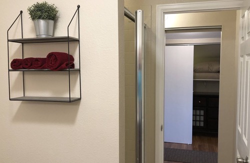 Mount Vernon Apartment | Hilltop House Studio, Hilltop Getaway with Amazing Views of Lookout Mountain