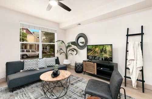 Old Town North House | Hip Old Town North Gem! Near Breweries and River!