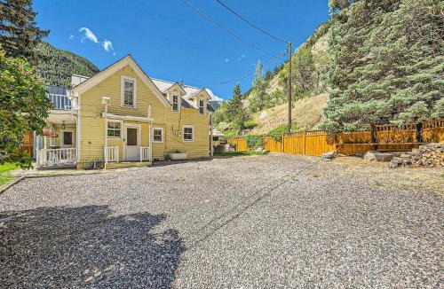 Historic District House | Historic 4 bedroom Victorian Home in Downtown Georgetown