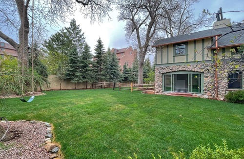 Broadmoor House | Historic 5-Bedroom Estate, steps from Broadmoor Hotel
