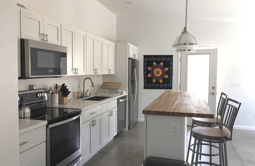 Carbondale Apartment | Historic Carbondale Schoolhouse/Luxury Apartment