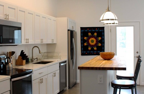 Carbondale Apartment | Historic Carbondale Schoolhouse/Luxury Apartment