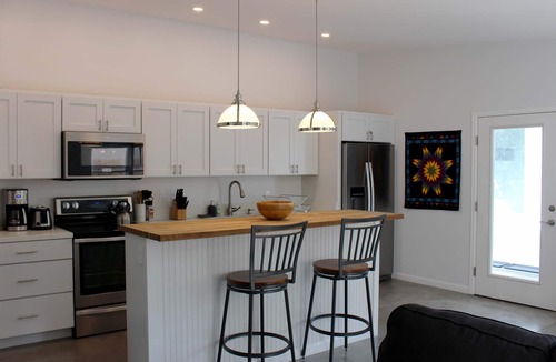 Carbondale Apartment | Historic Carbondale Schoolhouse/Luxury Apartment