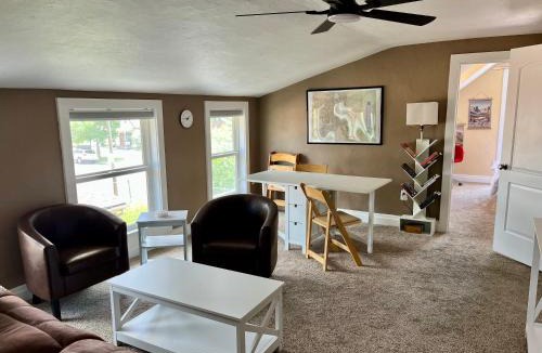Sunnyside House | Historic Home with Farm Fresh Eggs in Denver