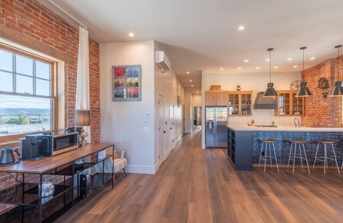 Gunnison Apartment | Historic Main Street Lofts - 3rd floor