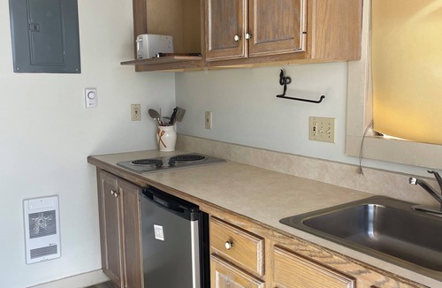 Westcliffe Apartment | Historic Westcliffe Outpost "The Desperado" Studio