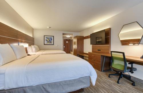 Manitou Springs Hotel | Holiday Inn Express & Suites - Manitou Springs by IHG