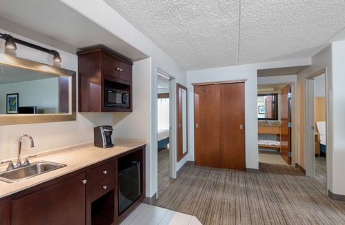 Wheat Ridge Hotel | Holiday Inn Express & Suites Wheat Ridge-Denver West by IHG