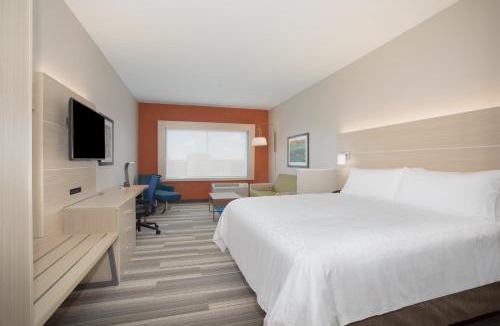 Brighton Hotel | Holiday Inn Express & Suites - Denver NE - Brighton by IHG