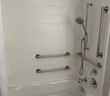 Firestone Hotel | Holiday Inn Express & Suites - Firestone - Longmont by IHG